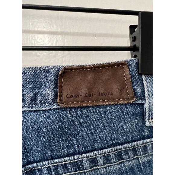 Calvin Klein Women's Bootcut Jeans with Jeweled Omega Pockets Size 8 - Picture 3 of 12